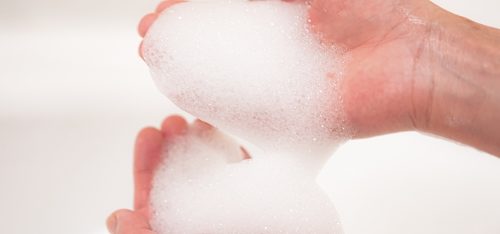 食器用洗剤での洗車はできる？